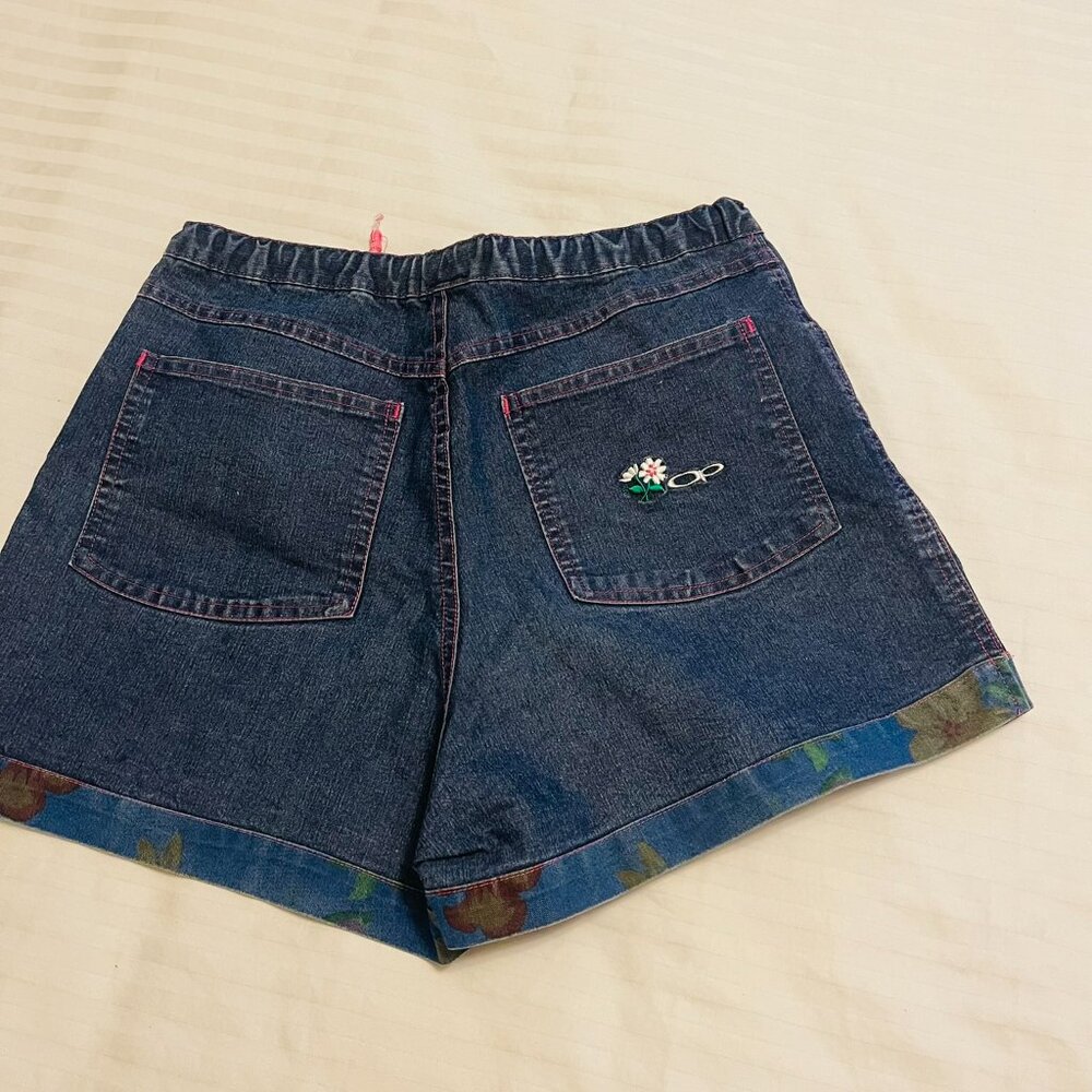 OCEAN PACIFIC Girls Denim Shorts. EUC. Size 16. - Picture 7 of 9